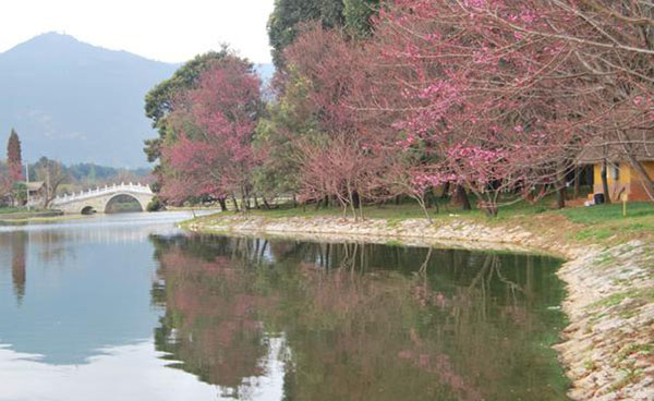 16-day Beijing Xian Yunnan Kunming Dali Lijiang Shangrila Chengdu Tour 