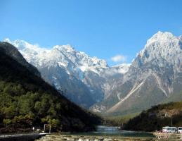Jade Dragon Snow Mountain